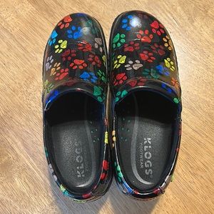 Klogs dog print shoes great shape